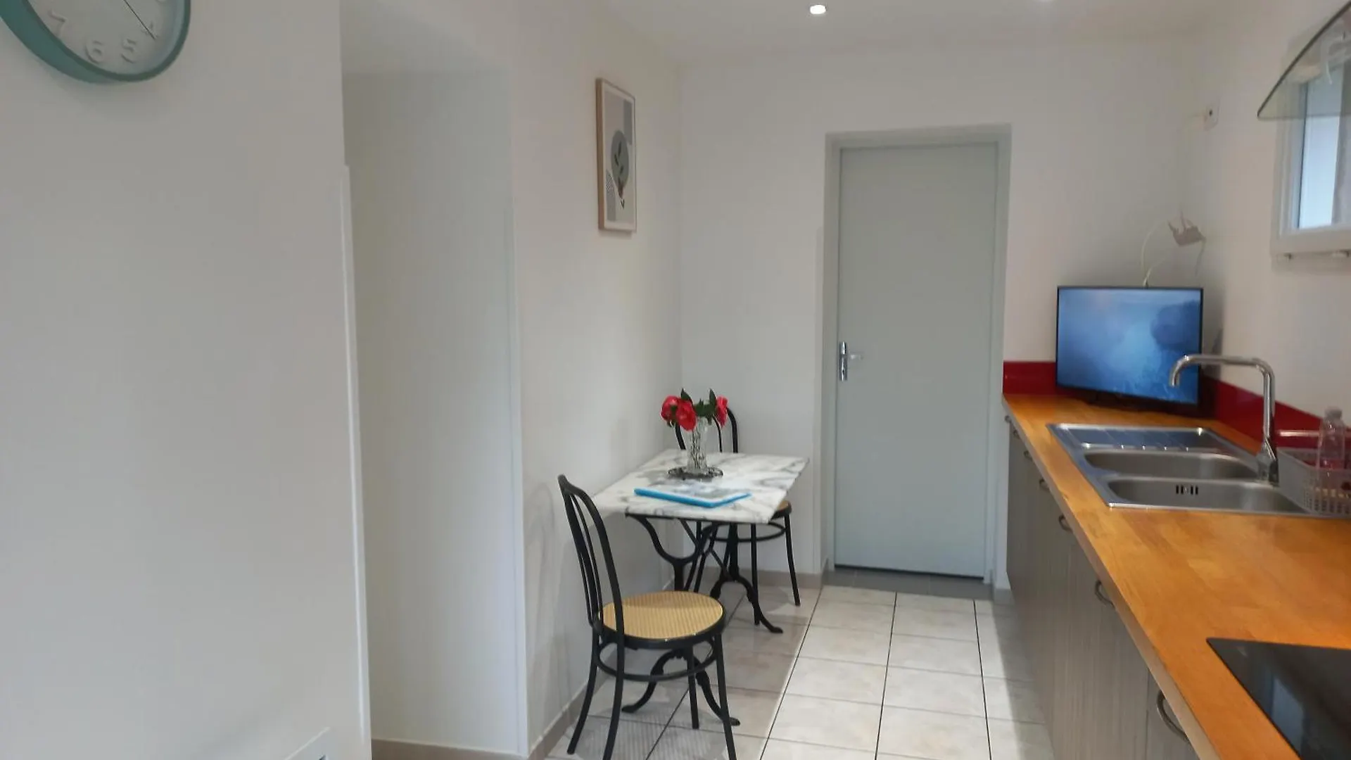 Apartment Appartement Avec Jardin Ade